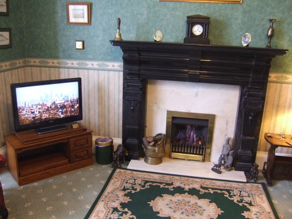 The Richmond Guest House Ayr Bagian luar foto